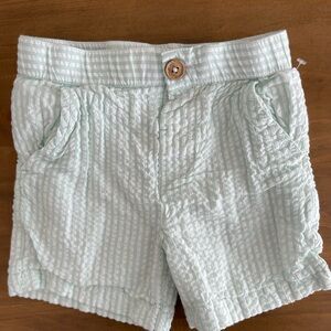 Boys green and white seersucker shorts 2T NEW